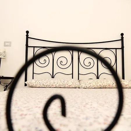 With One Bedroom In With Furnished Balcony And Wifi 3 Km From The Beach *