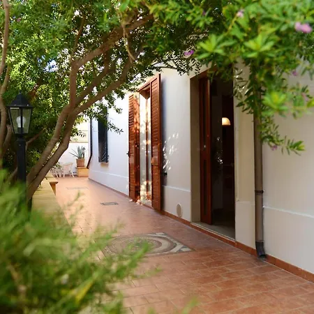 With One Bedroom In With Furnished Balcony And Wifi 3 Km From The Beach