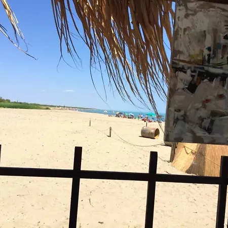 With One Bedroom In With Furnished Balcony And Wifi 3 Km From The Beach Scanzano Jonico